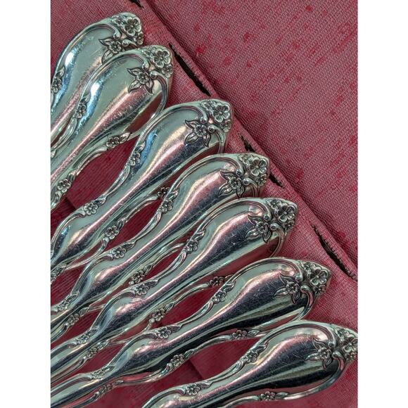 ANTIQUE/VINTAGE WM. ROGERS JULIETTE SILVERPLATE  1953 SVC 8, 50 PIECES! - Picture 15 of 15